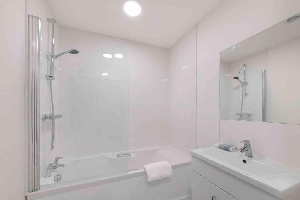 Town Center Apartment In Bishops Stortford Birchanger Exteriér fotografie